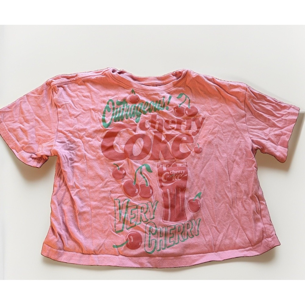 Coca-Cola Cherry Coke Graphic T-Shirt Crop Pink Size XS Outrageous Very Cherry